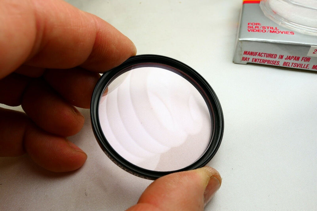 Quantaray  52mm 1A Skylight  lens filter  Mint condition