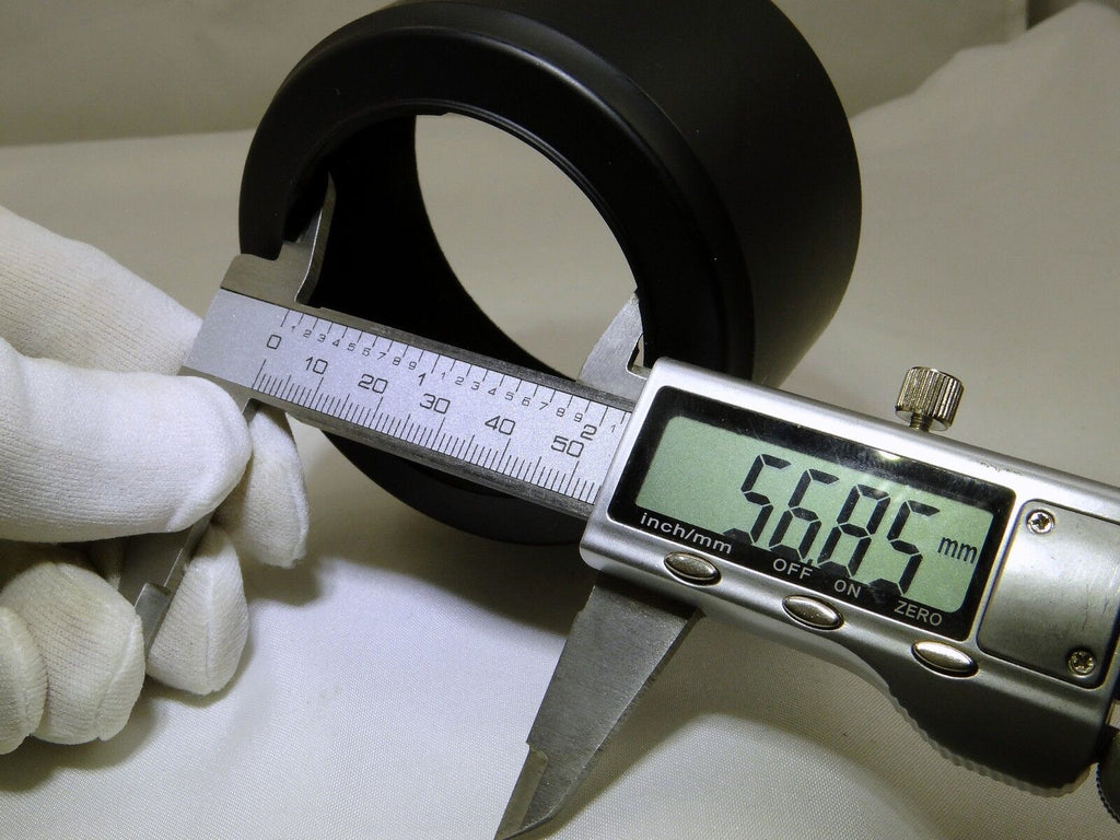 55mm ID Twist on Lens Hood unknown brand or model