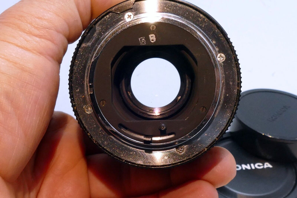 Konica 135mm F/3.5 Hexar AR Mount Lens w/ caps telephoto - Mint condition