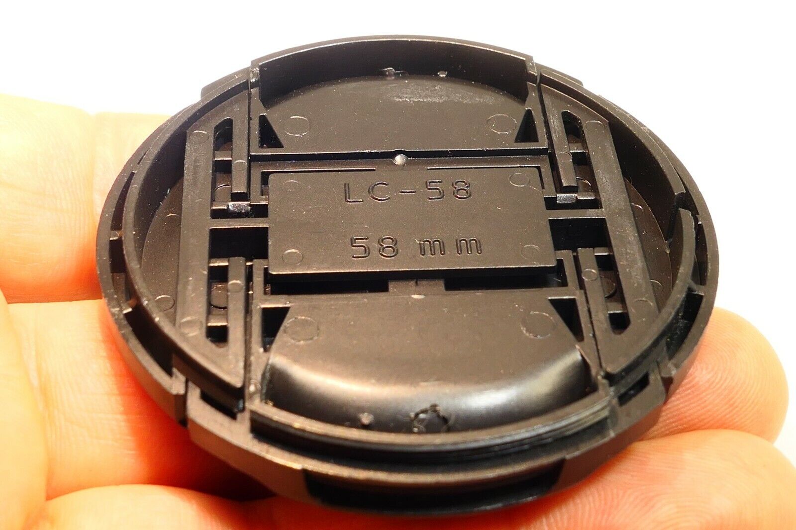 58mm snap on type Lens Front Cap for 70-300mm AF f4-5.6 DL Tele macro