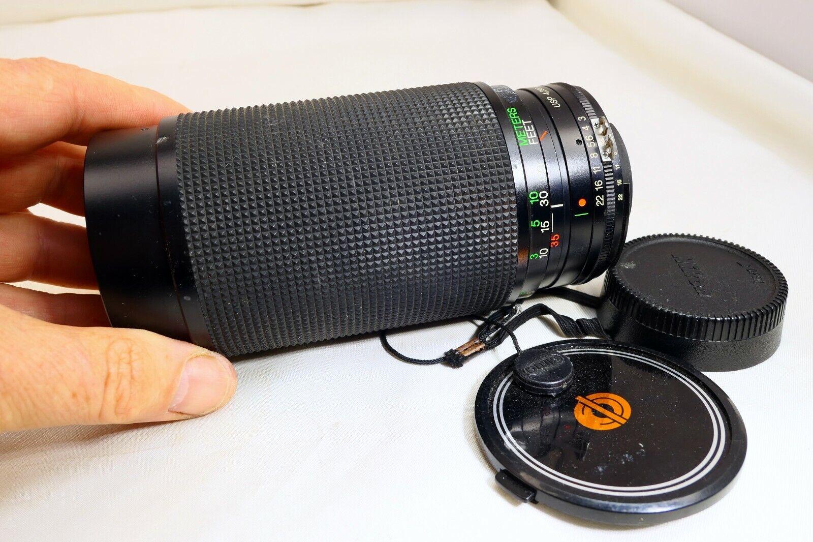 Vivitar 35-200mm f3-4.5 AI manual focus lens for Nikon (BADLY SCRATCHED GLASS)