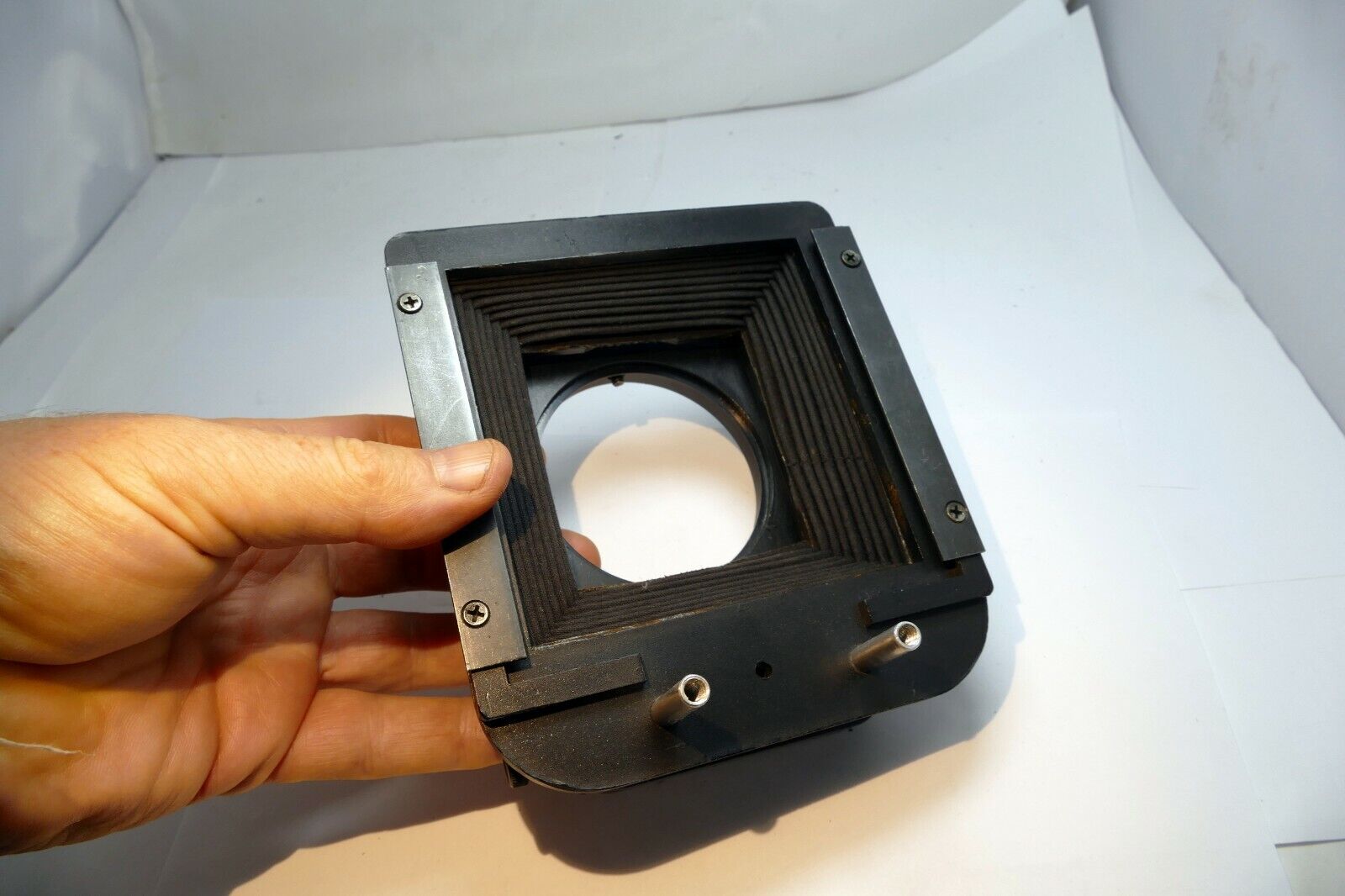 Lindahl Bellows lens Hood 31.1320 Bell-O-Shade Single 3X3 filter slot