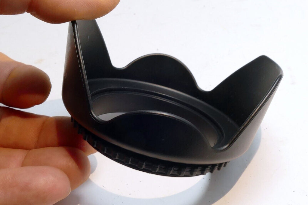 58mm Petal Lens Hood Shade   threaded screw flower tulip petal shaped