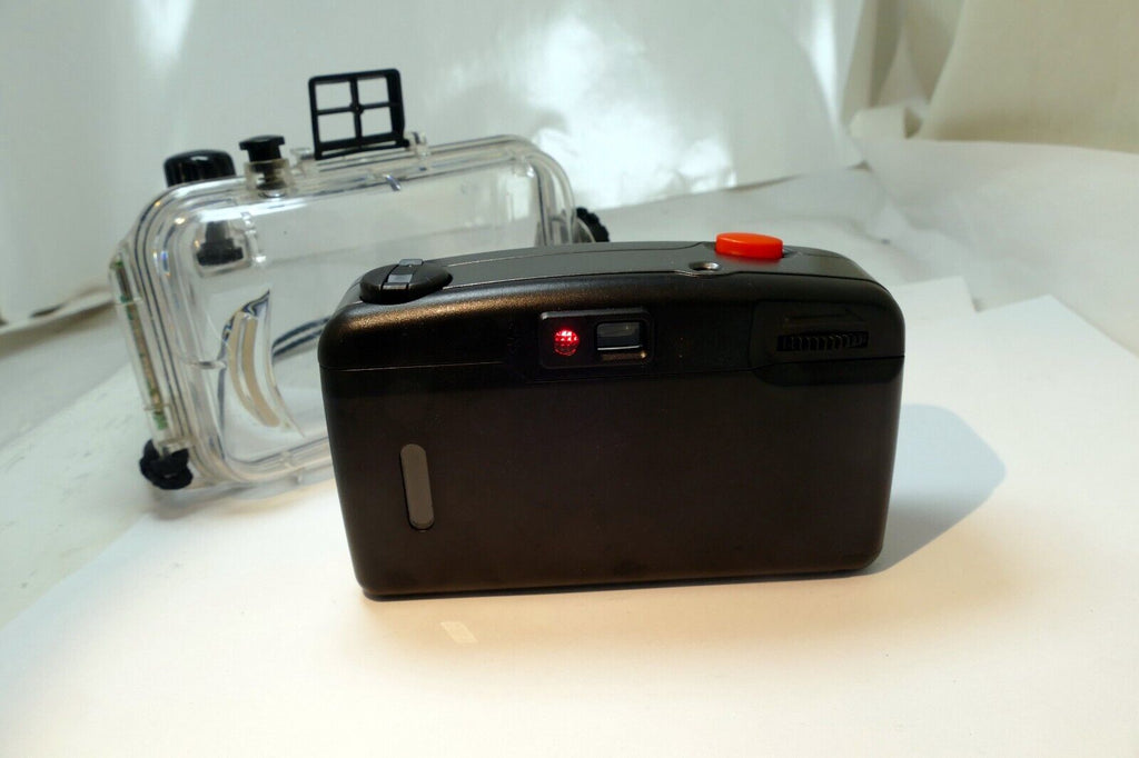 Scuba Diving Underwater 35mm Film Camera Waterproof to 100 Feet Reusable w/Flash