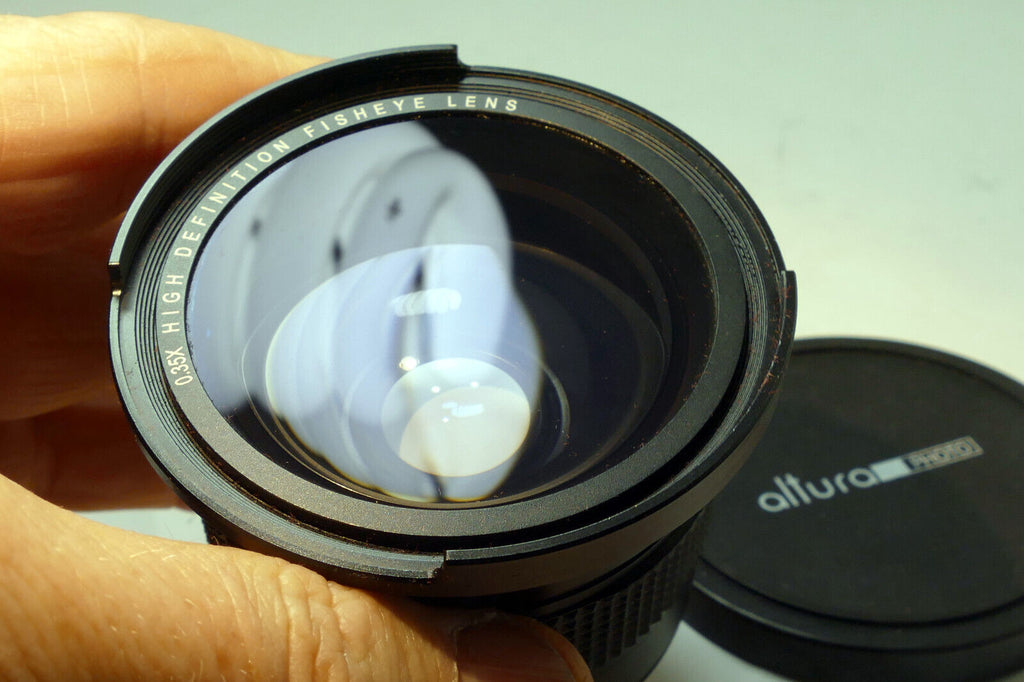 Altura 0.35X Fish Eye Wide Angle Lens with macro for 58mm rim (18-55mm IS)