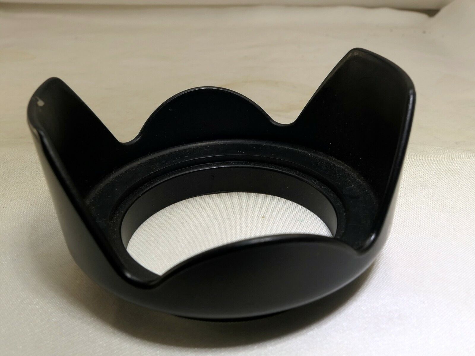 Bower 55mm Pro Petal  Lens Hood Shade (missing locking ring) screw in type