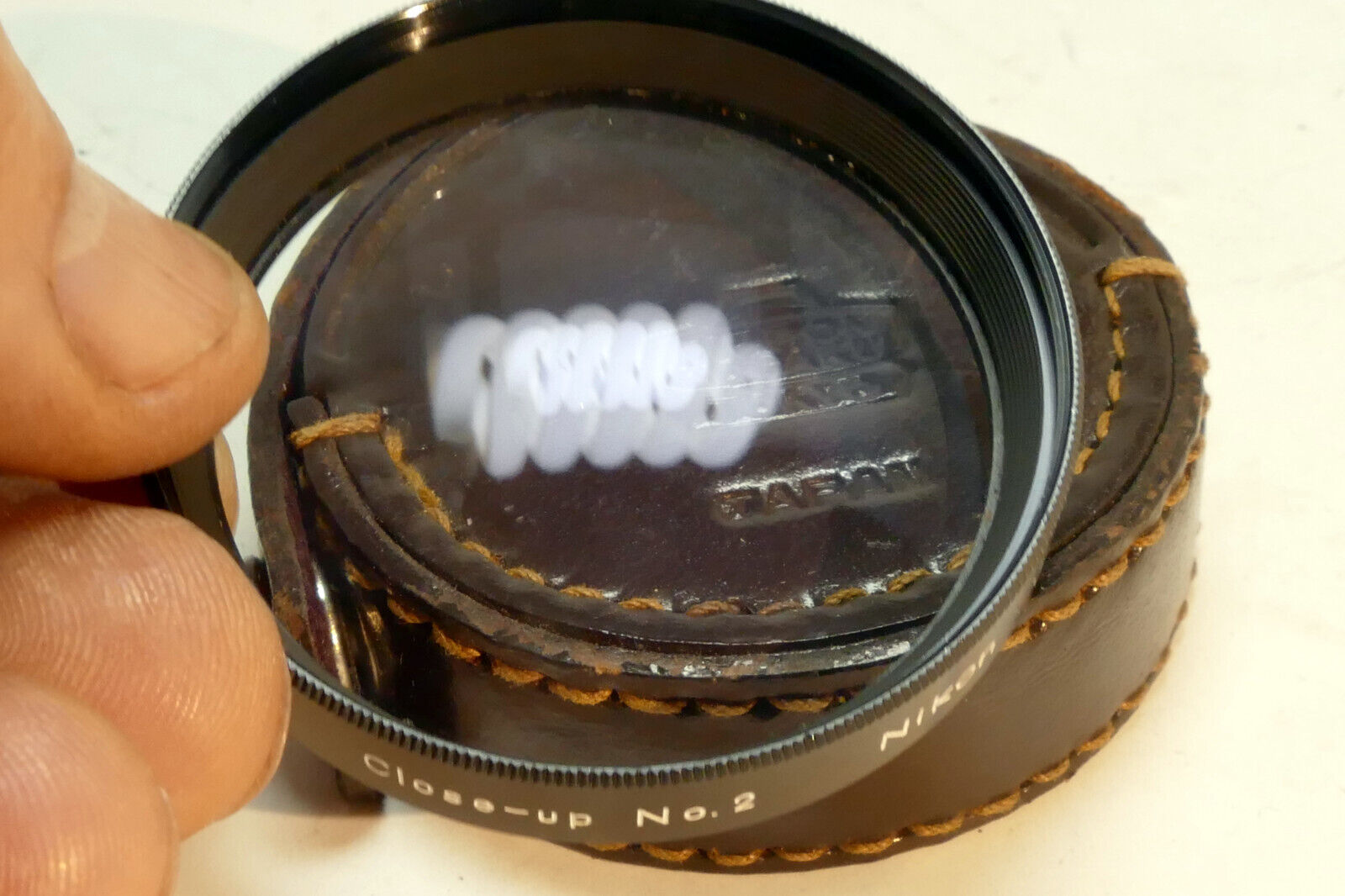 Nikon No. 2 52mm MACRO CLOSE UP LENS  3.0 Diopter attachment w/ case