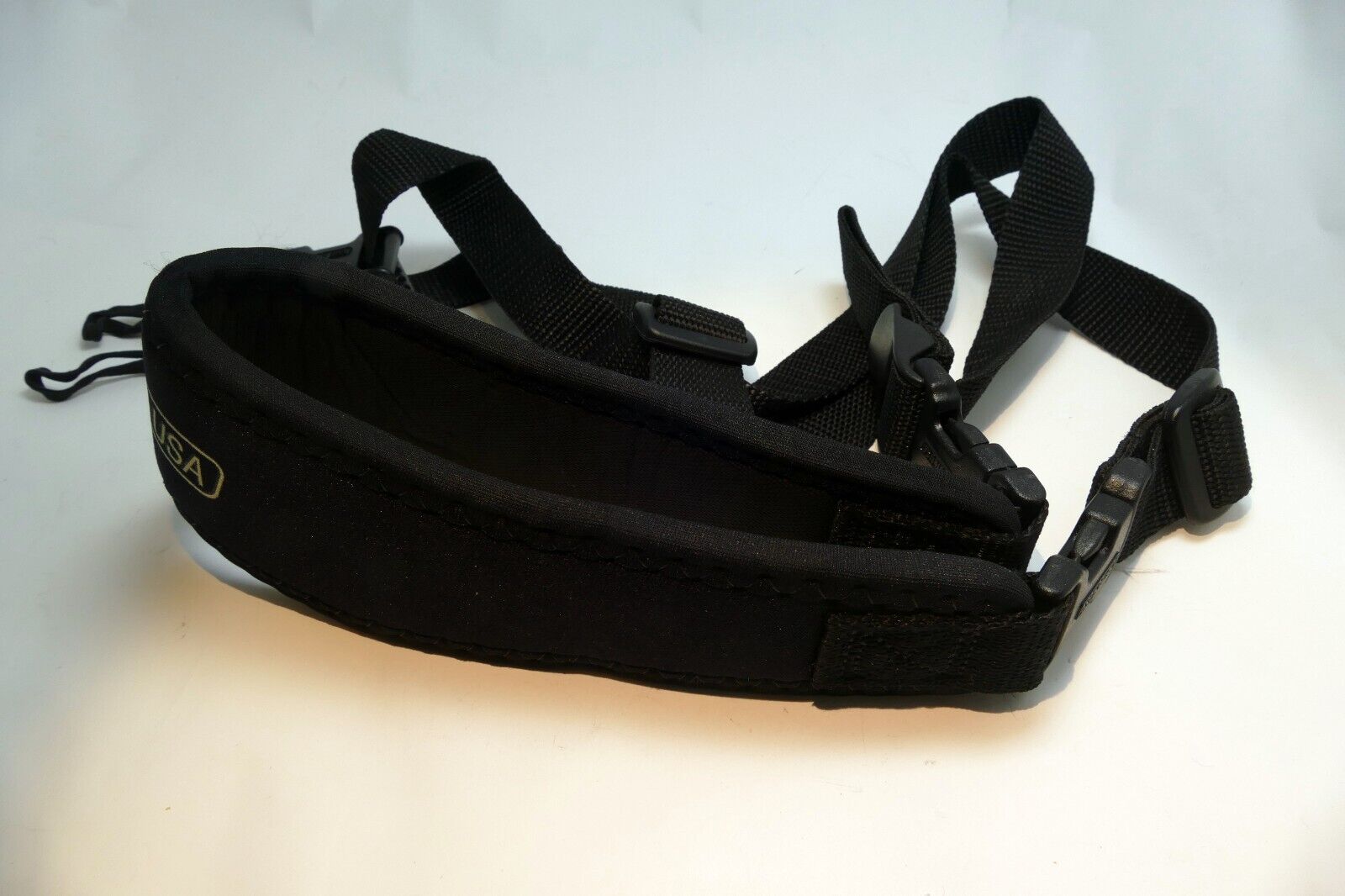Optech  USA Padded Shoulder Strap Quick release buckles black sturdy neoprene