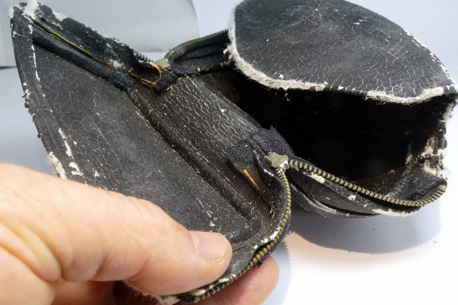 Nikon everready case camera poor condition vintage