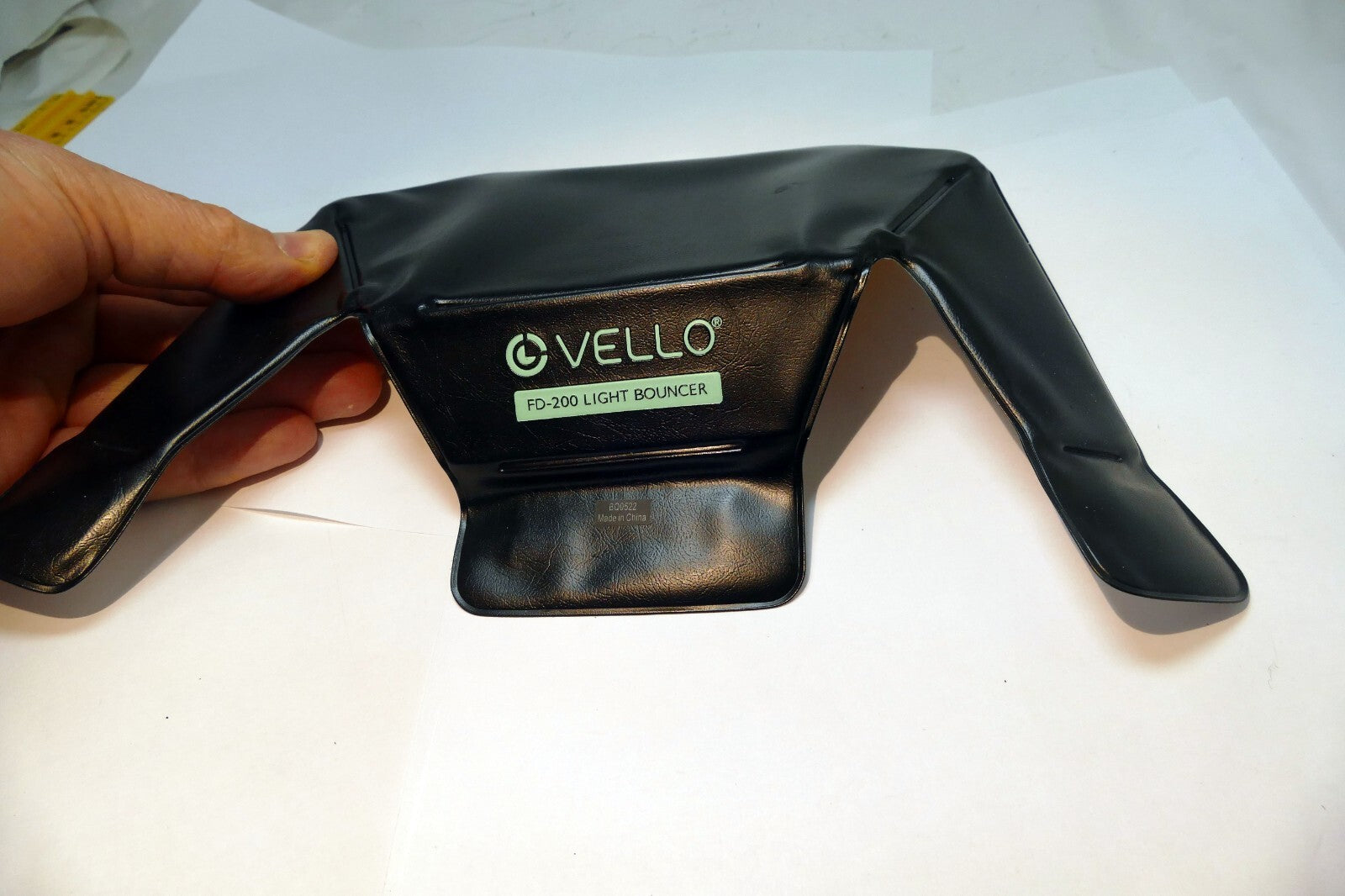 Vello FD-200 Light Bouncer SOFTBOX Flash Diffuser for external Flash worm Amber