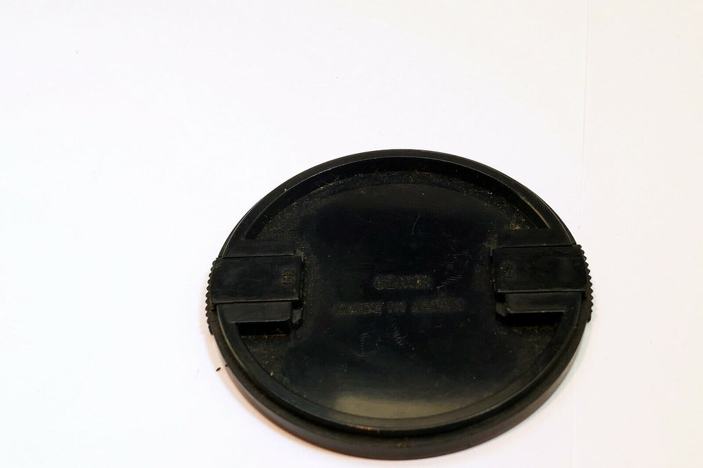 Sigma 62mm Front Lens cap snap on type genuine made in Japan