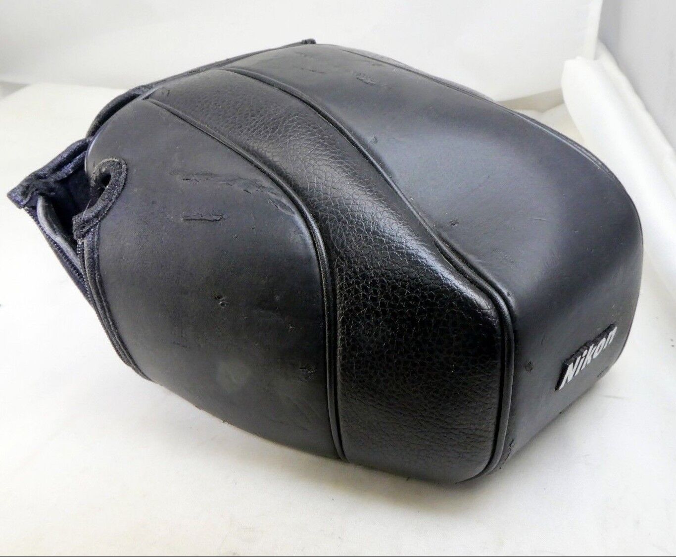 Nikon CF-59 Semi-Soft Case  for N80 cameras with 28-80mm AF Nikkor lens