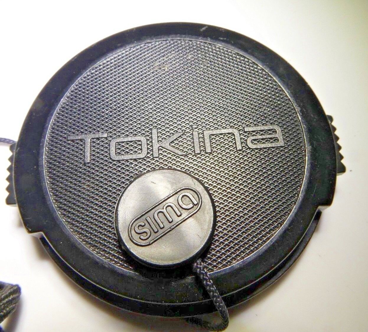 Tokina 55mm RMC II Lens Front Cap with keeper string