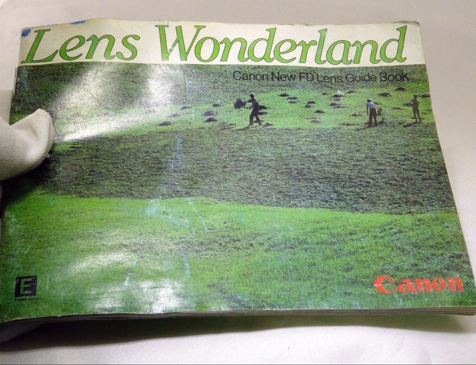 Canon FD Lens Wonderland Accessory Guide English 46 pages English EN 1971