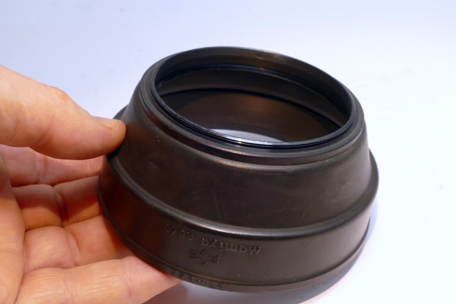 Mamiya 100-200 F/5.2 f4.5 250mm Lens Shade Hood 77mm Sekor C RB67 RZ67