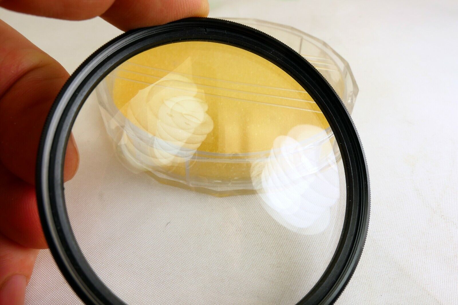 Tiffen 72mm +2 Close up macro lens filter scratched in the center