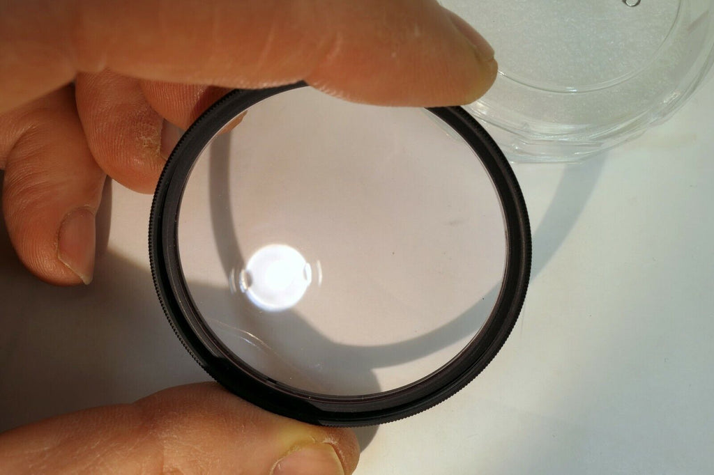Hoya Skylight 1B Sky Lens Filter with plastic case