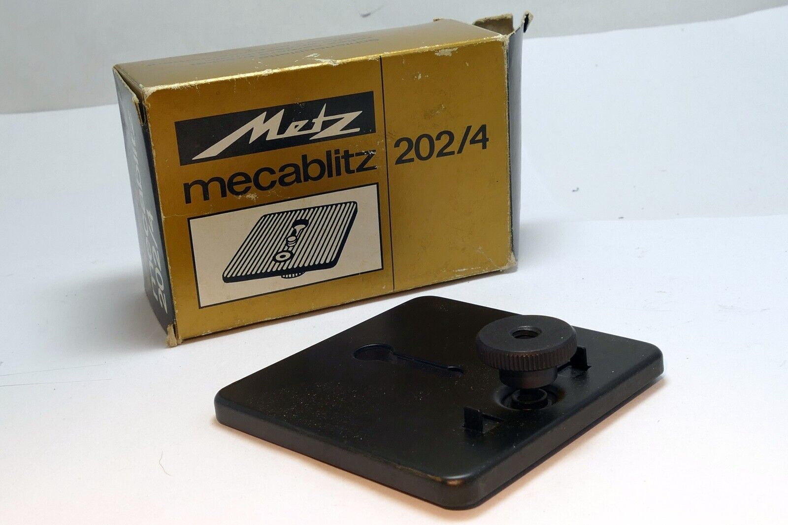 METZ MEDIUM FORMAT Tripod CAMERA BRACKETS CAT. No. 5514 202/4 Metz Mecablitz