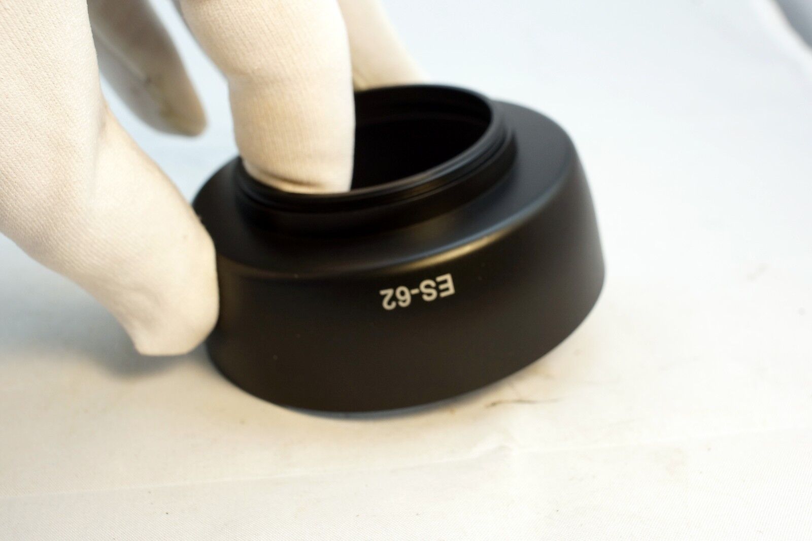Aftermarket ES-62 52mm Lens hood lens screw in for 50mm f1.8 EF II FD threaded