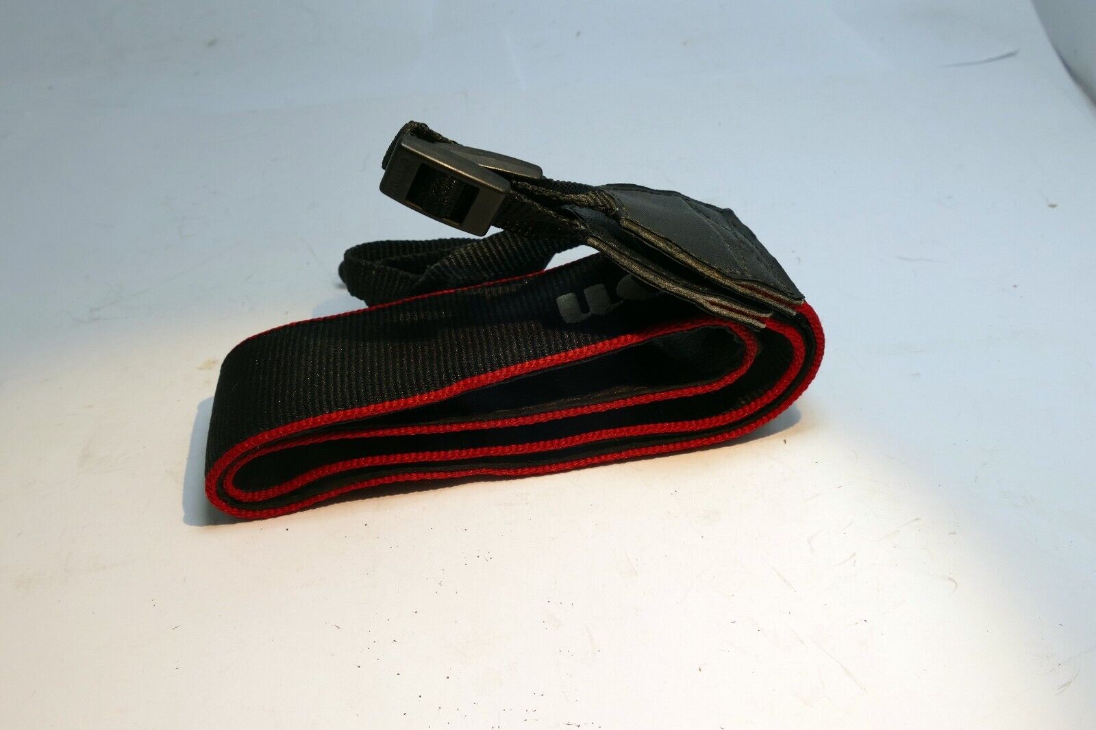 Canon EOS SLR Digital Camera Neck Shoulder Strap black-red  - Genuine OEM