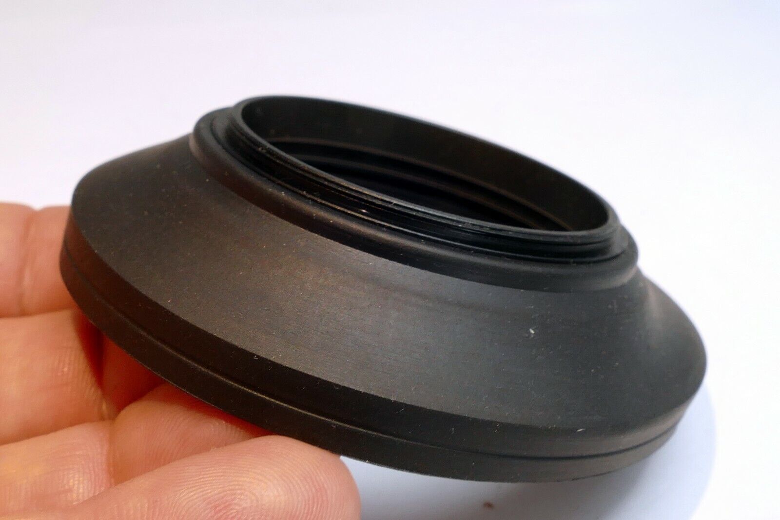 52mm Rubber Hood shade  for 28mm f2.8 f3.5 wide angle double threaded