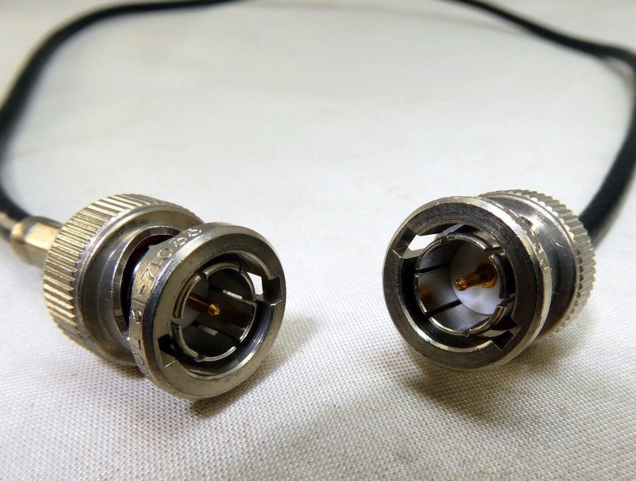 Amphenol 31-71033 BNC MALE to MALE plug jumper pigtail video cable Coaxial 3-5 '