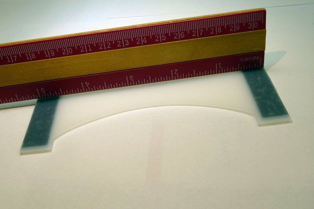 Lindahl Vignette White Mask 2.5X5" Smooth Bottom Arc magnetic frame