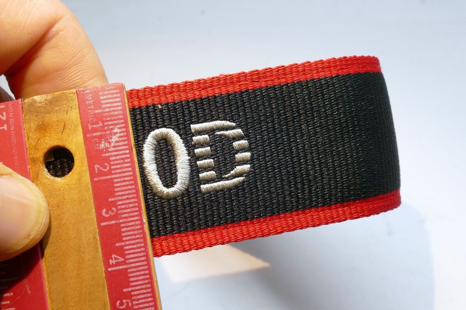Canon EOS 90D Digital Camera Neck Shoulder Strap Black-Red - -  Genuine OEM