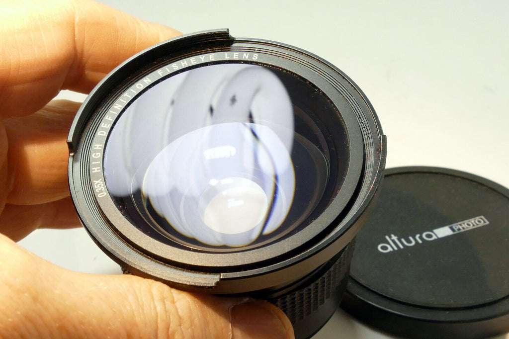 Altura 0.35X Fish Eye Wide Angle Lens with macro for 58mm rim (18-55mm IS)