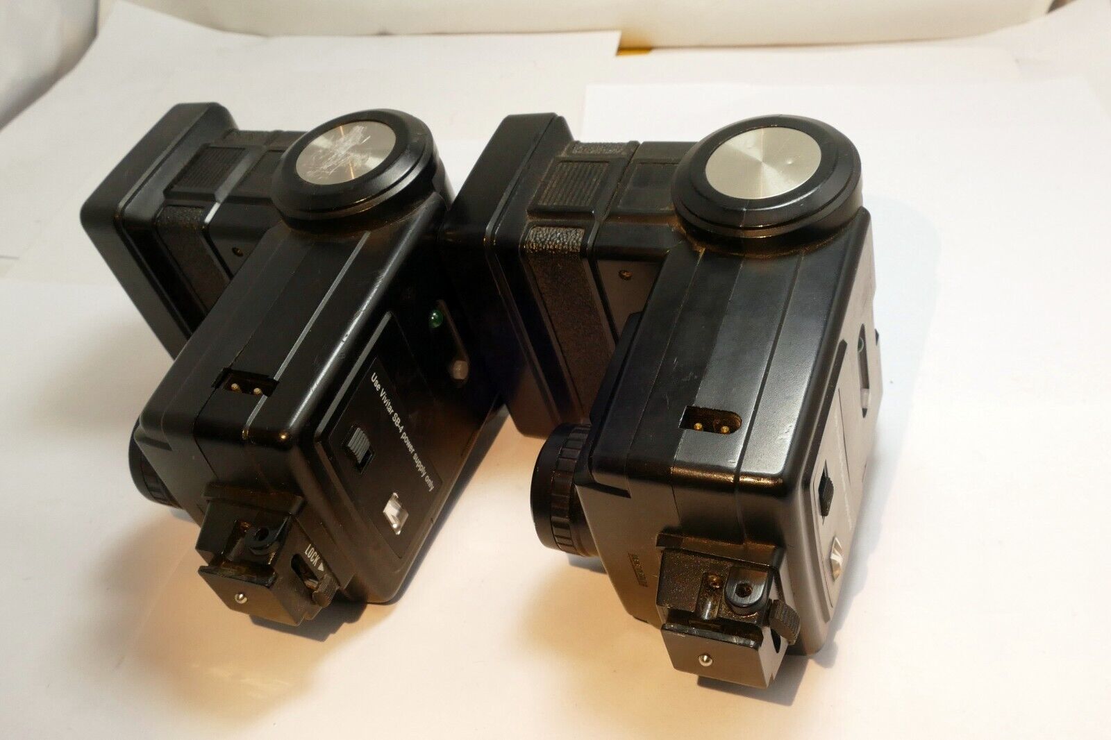 pack of two 2X Vivitar 285HV Zoom Thyristor Flash - work but missing AP-1 Holder