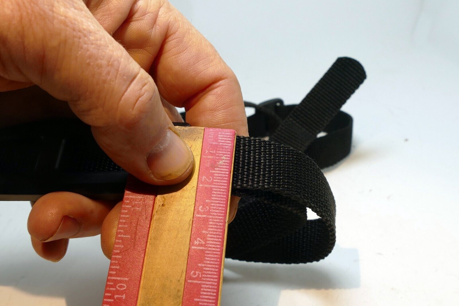 2cm wide Shoulder Strap for Camera CASE with rubber pad