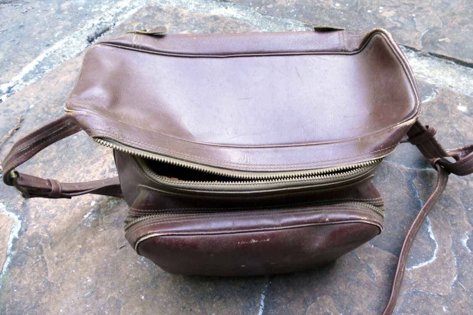 Cheney Genuine Leather Hard Case Camera antique messenger bag made in England