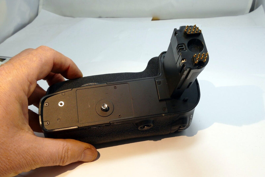 Vivitar PG-5DM IV Battery Grip for Canon EOS 5D Mark IV DSLR Camera BG-E20