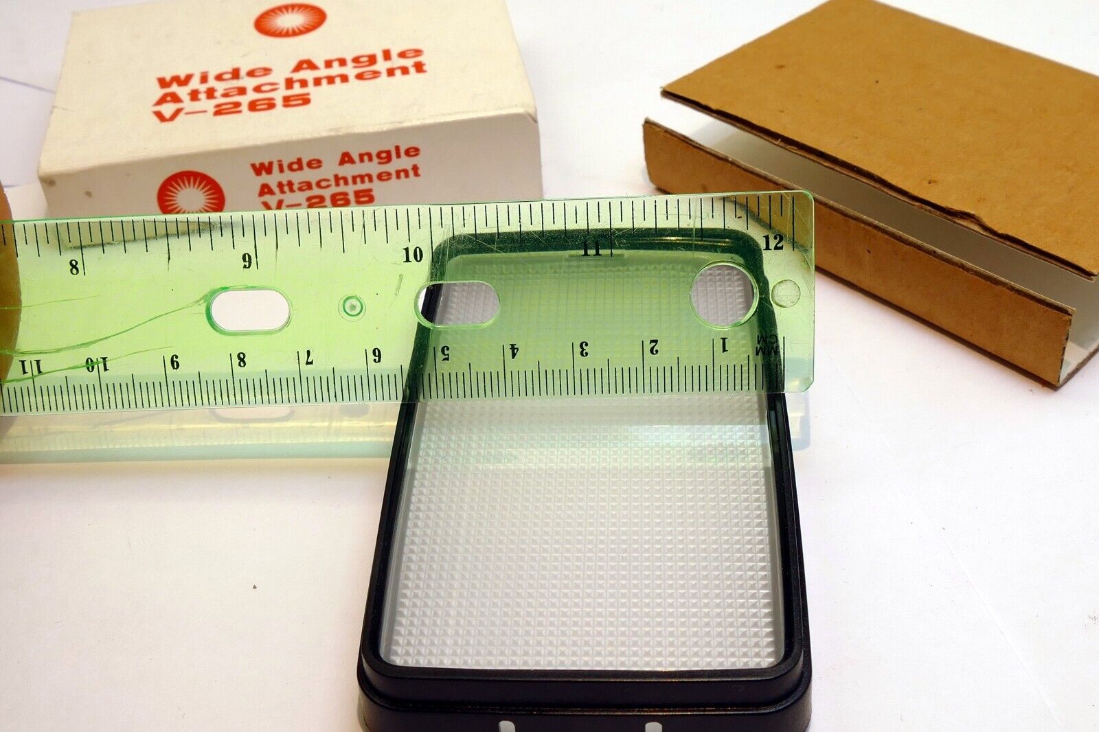 Vivitar V-265 wide Angle Attachment flash adapter