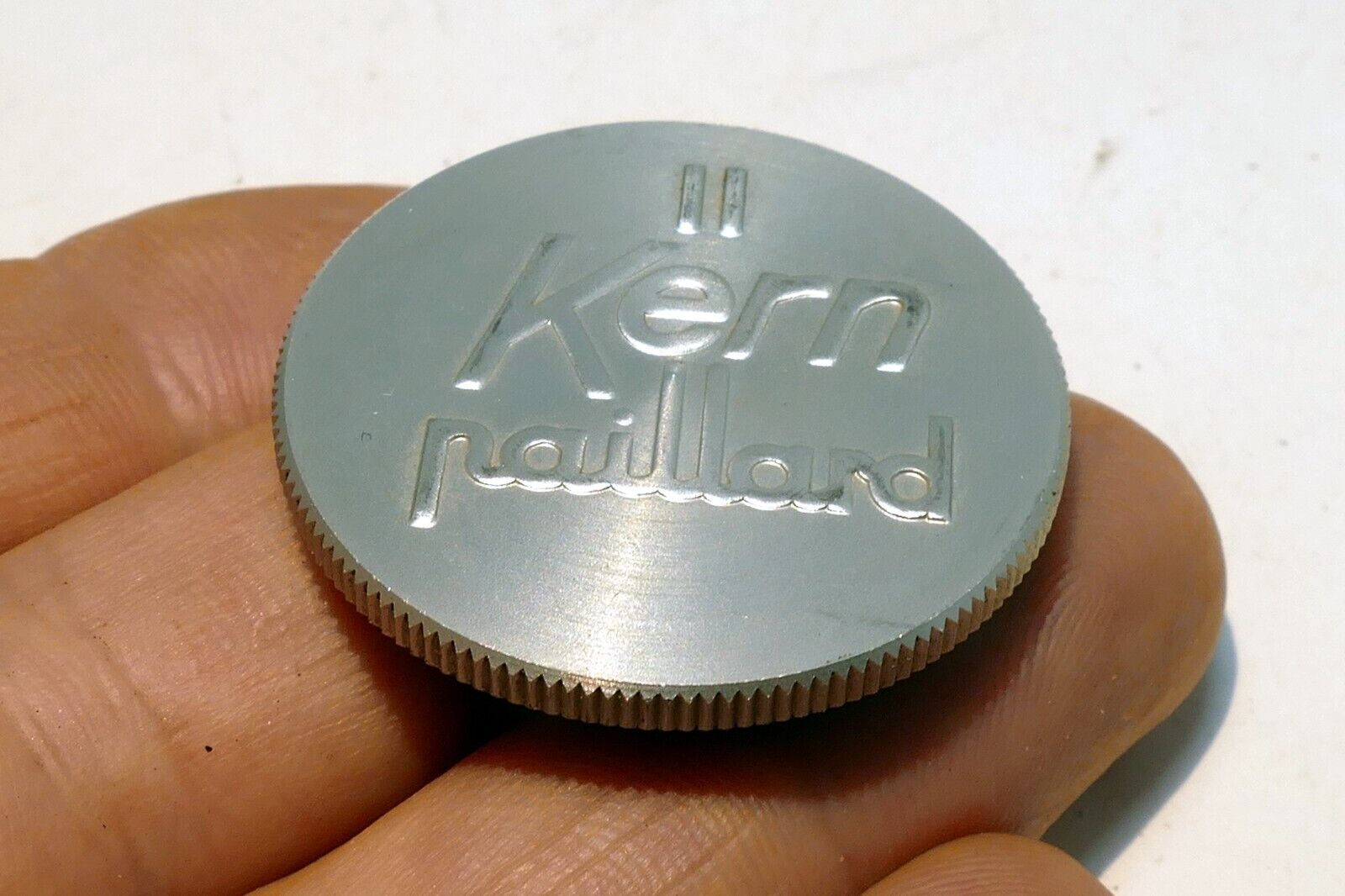 Kern Pailard II 32mm ID Front Lens Cap Metal threaded screw in Bolex