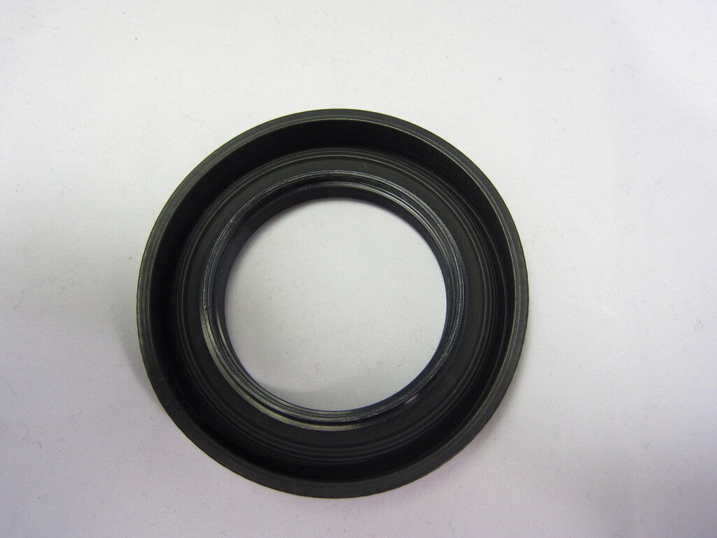 vintage Generic brand  Rubber Lens Hood 52mm Made in Japan 6206035