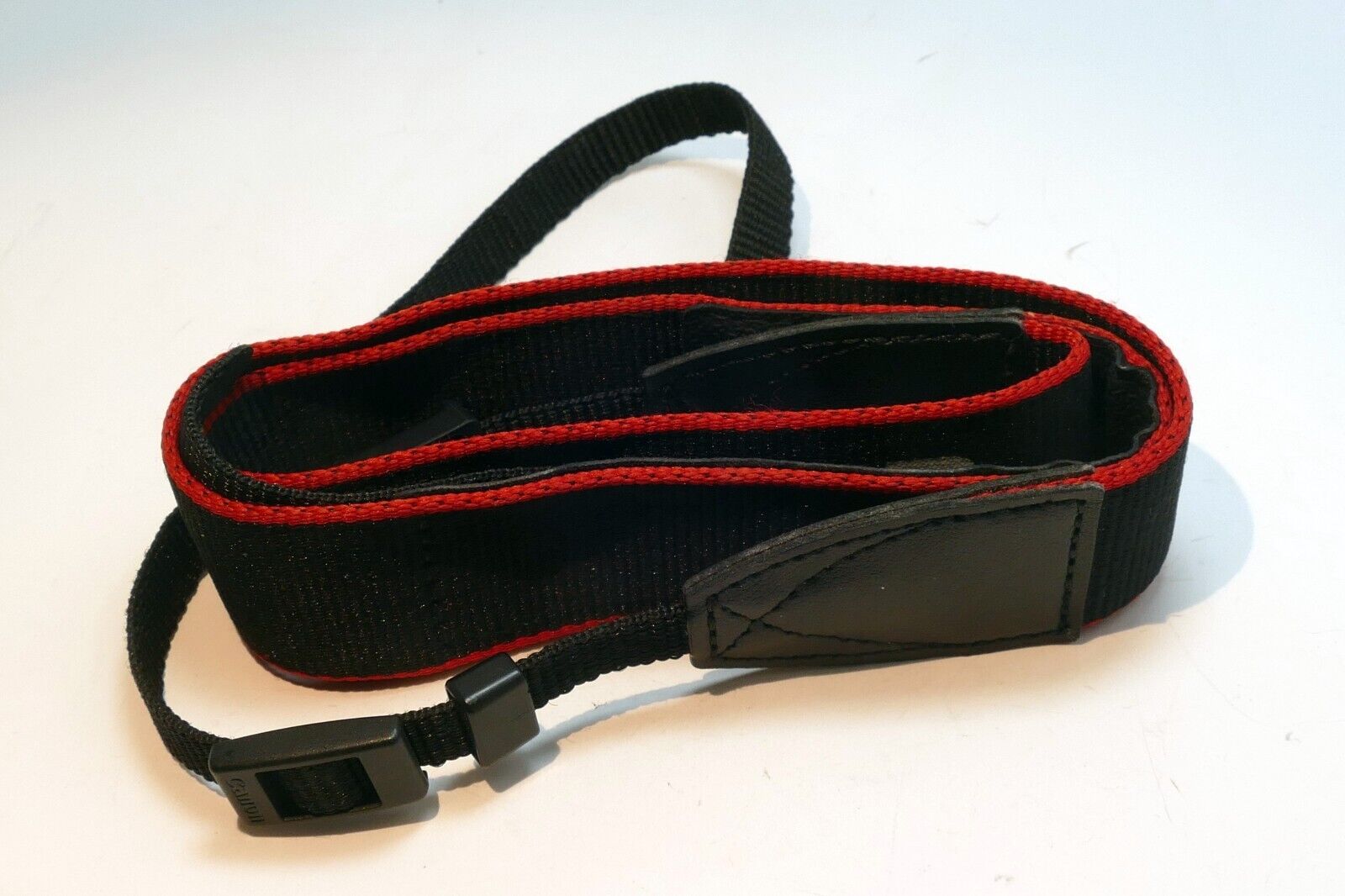 Canon EOS Digital Camera Neck Shoulder Strap Red - Black 3cm wide - Original