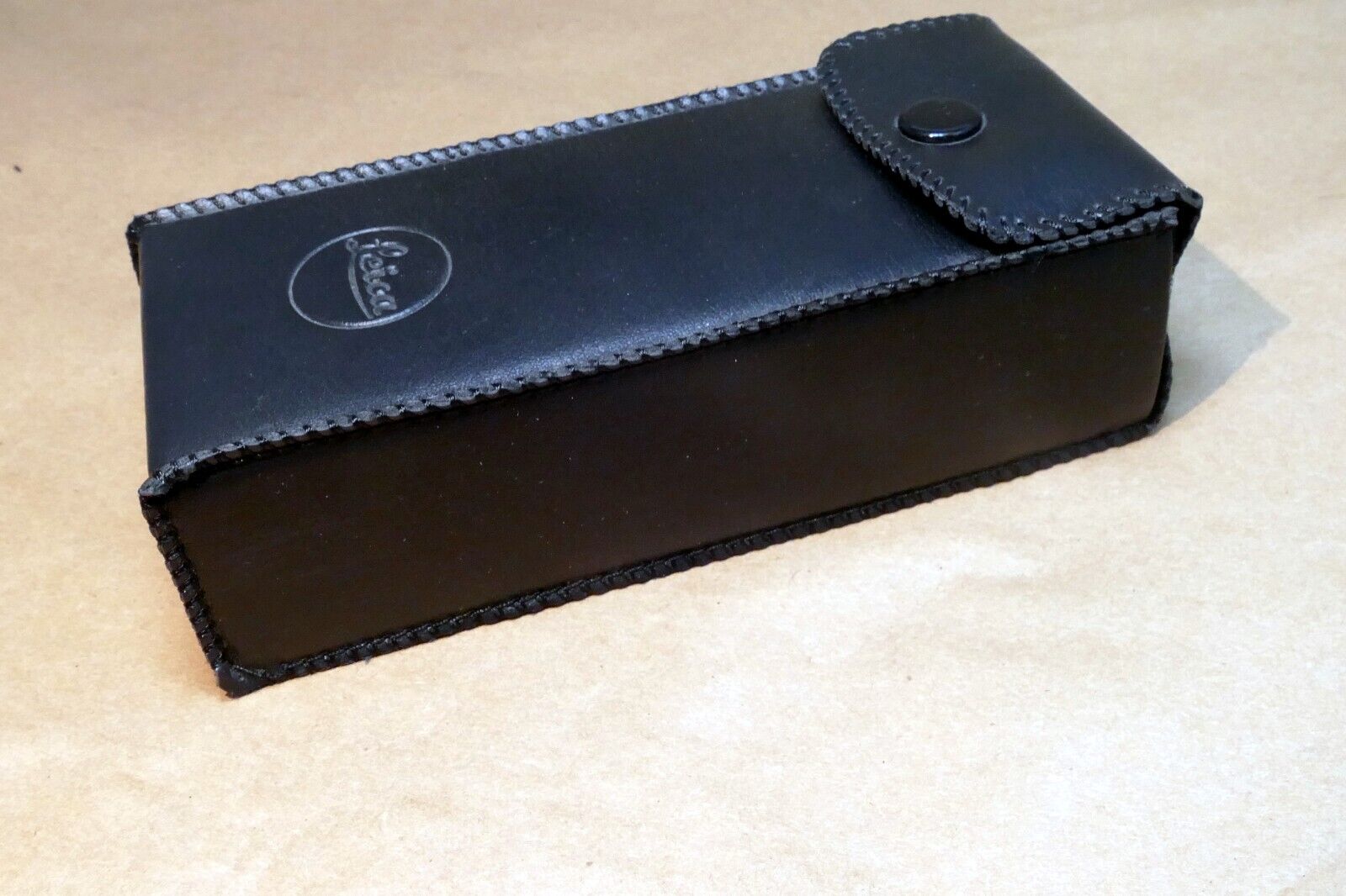 Vintage Leica  case for battery grip winder 6X14cm
