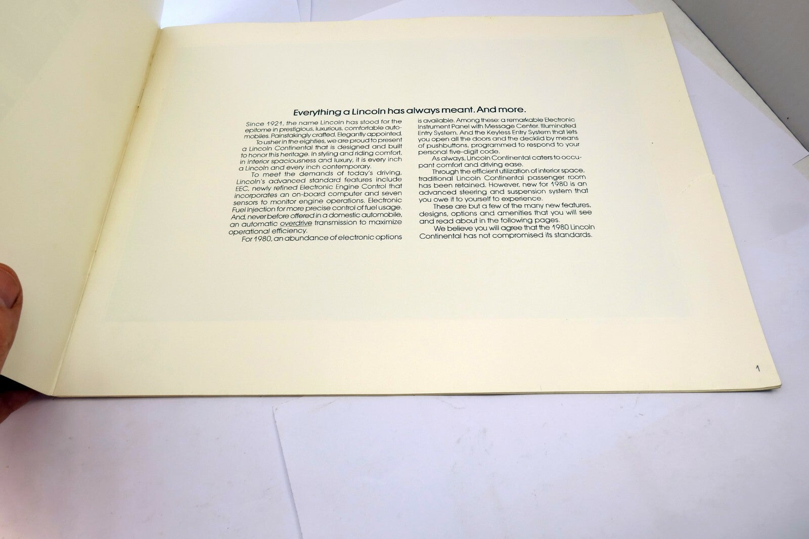 1980 Lincoln Continental Brochure Sales Publicité Ad