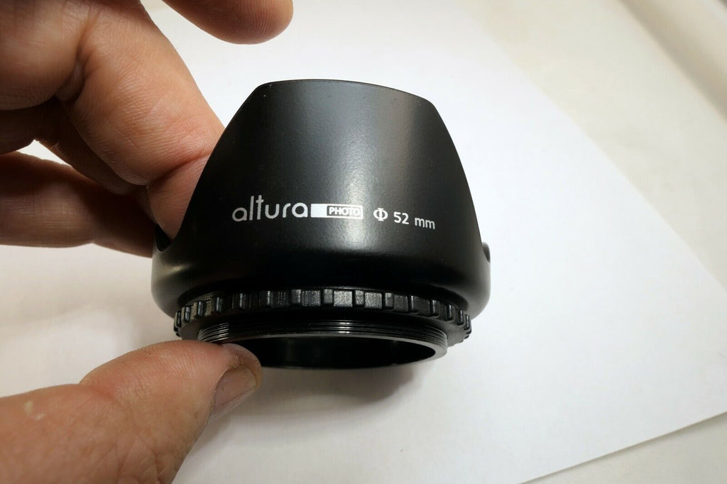 Petal 52mm Lens Hood Shade screw in type plastic