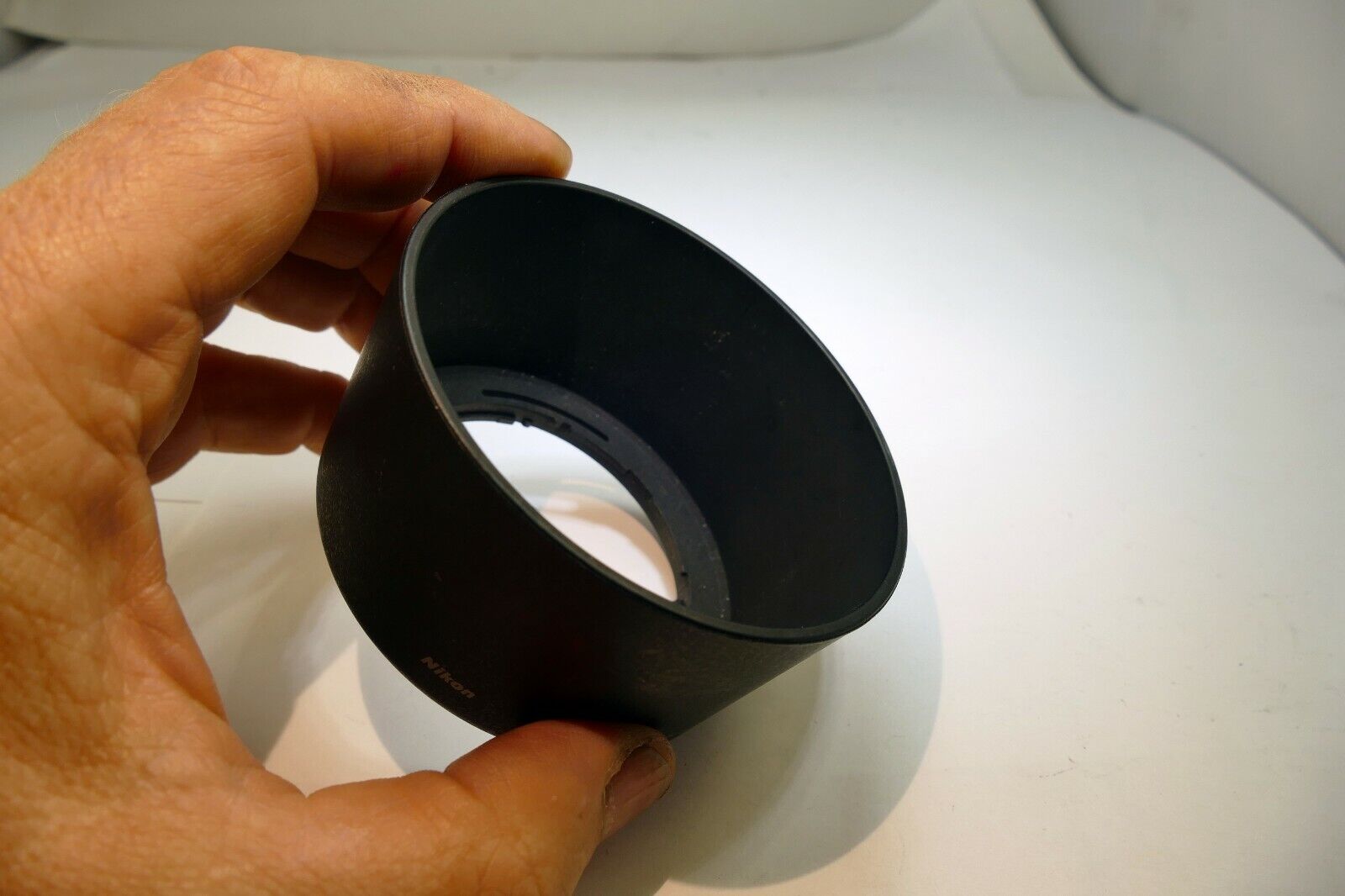 HB-37 Lens Hood Shade for Nikon 55-200mm F4-5.6G ED-IF AF-S DX VR Genuine OEM