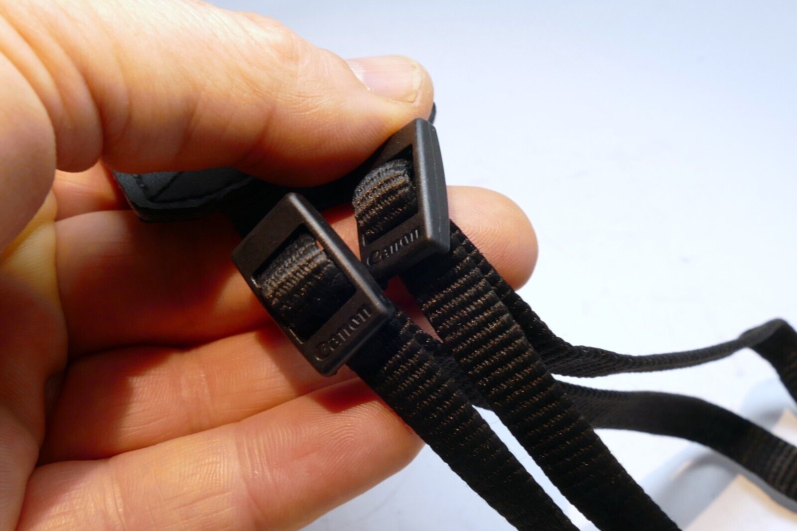 Canon EOS R6 Digital Camera Neck Shoulder Strap Black-Red - -  Genuine OEM