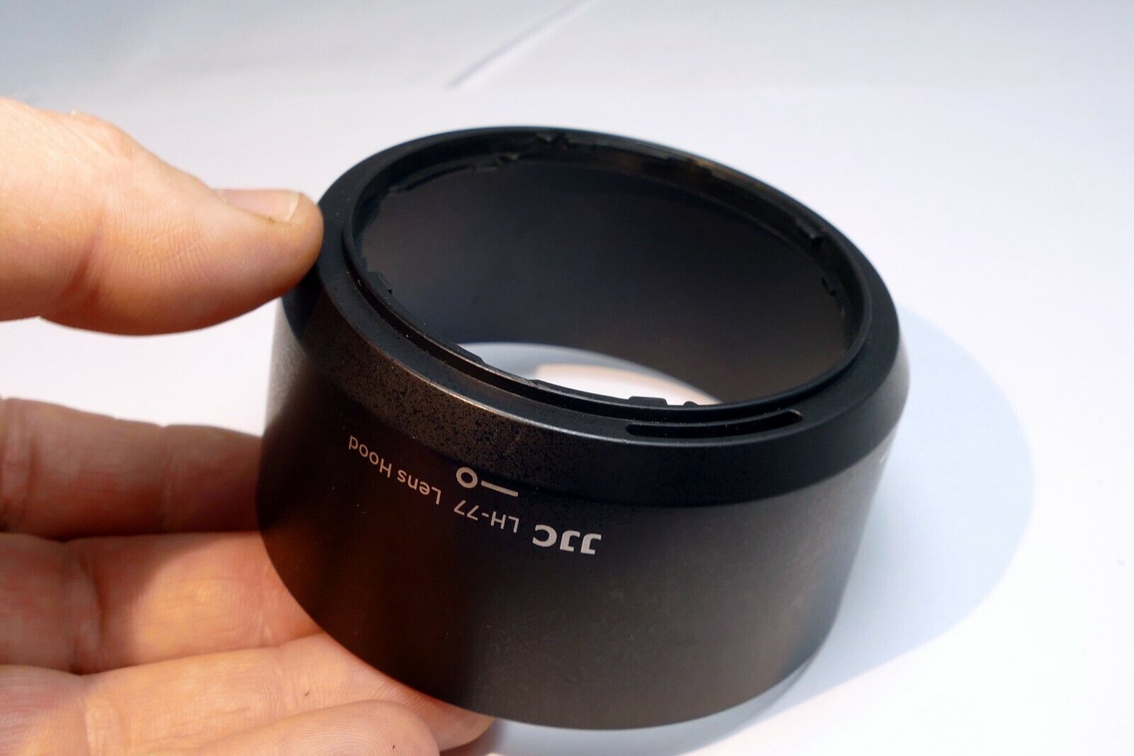 LH-77 Lens Hood Shade replacement FOR Nikon AF-P DX 70-300mm f4.5-6.3G ED