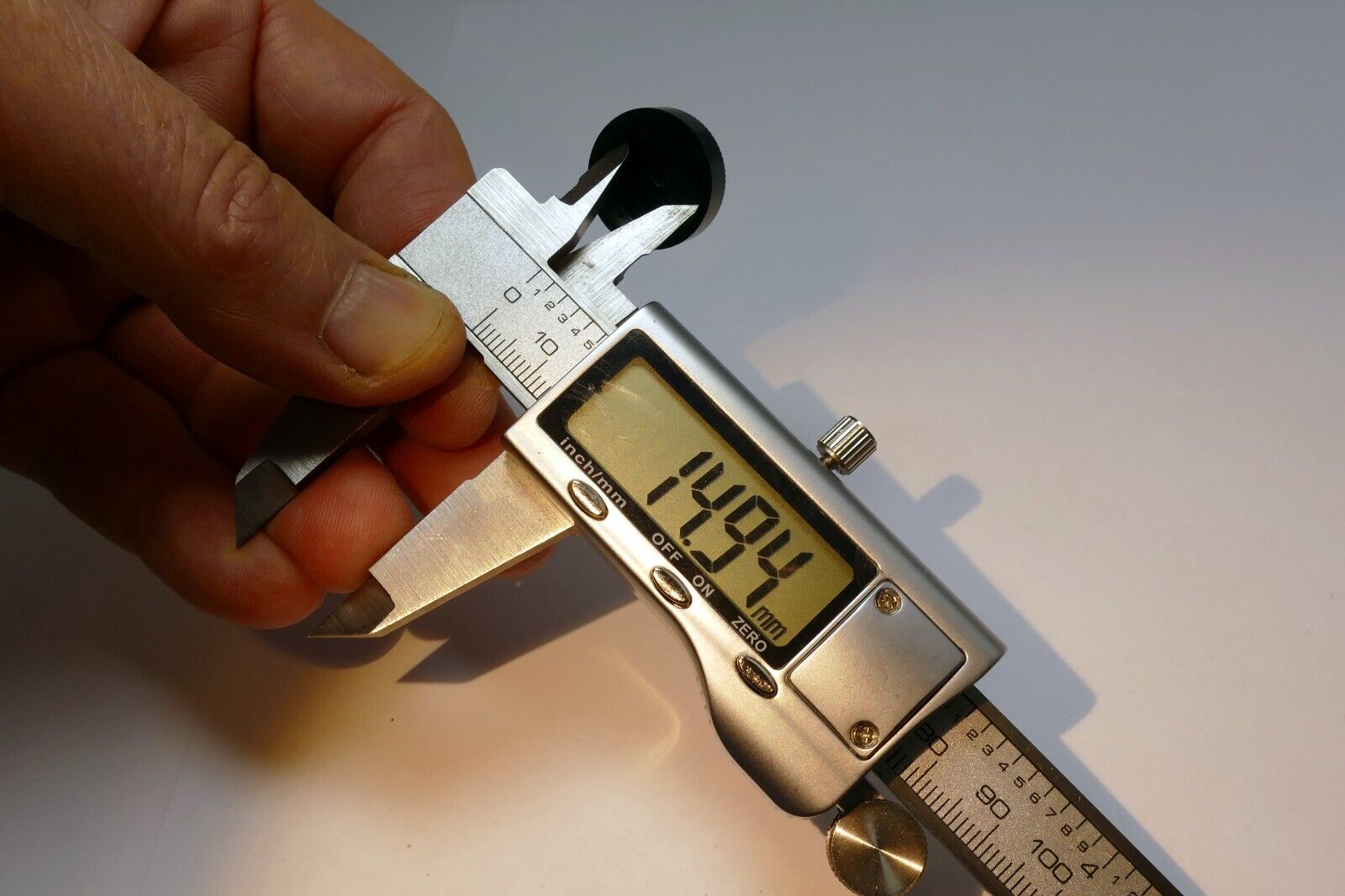 Ichizuka  15mm Screw-in Plastic Lens Front Cap for  1 1/2"  8mm f1.9 C-mount