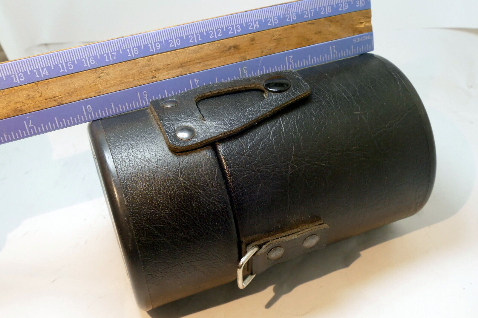 Vivitar Hard Lens Case for 135mm f2.8 ( fits 55-250mm 55-200mm ) 3X6"