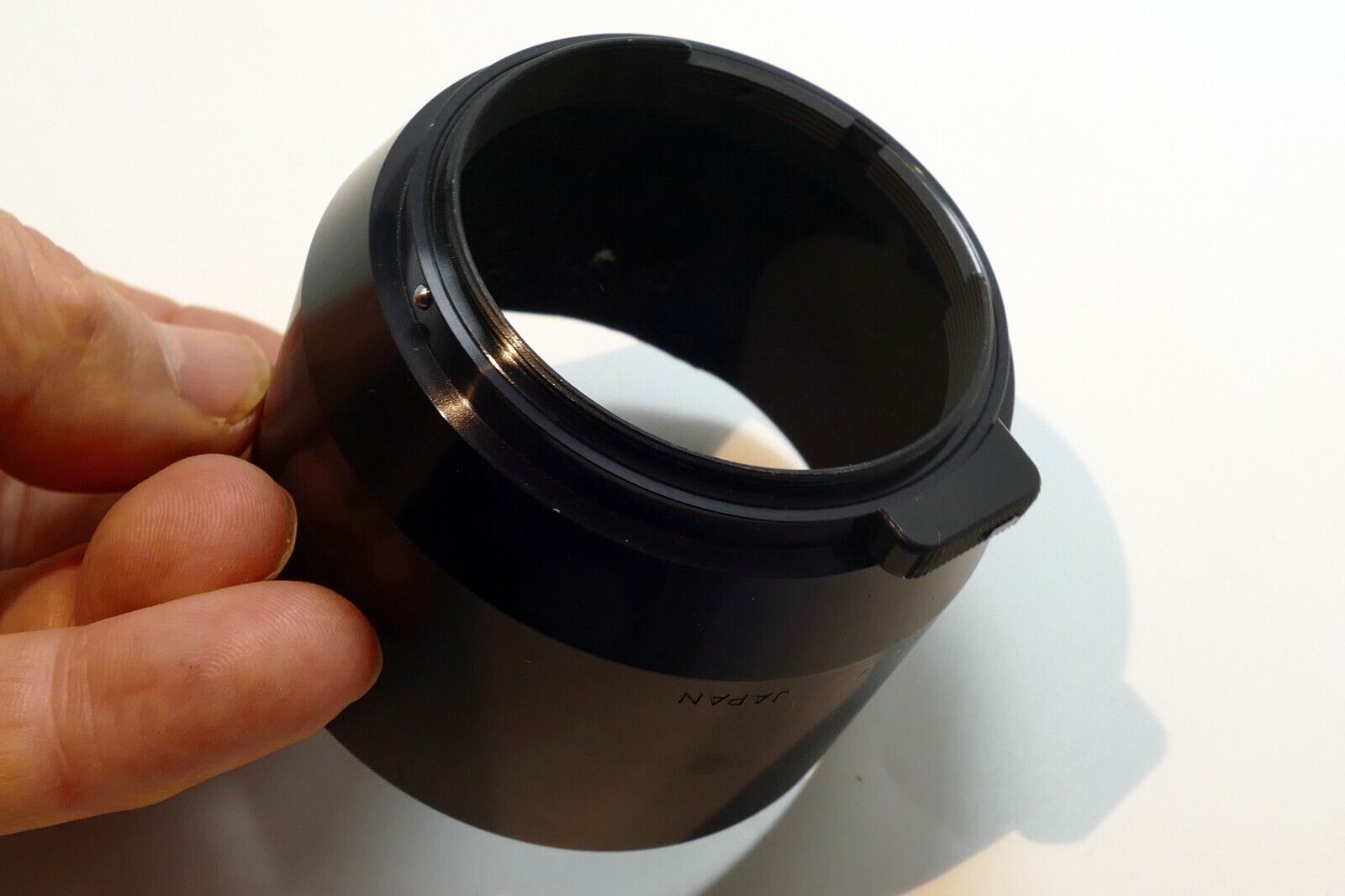 Nikon HS-4 Hood Shade Metal clip on for 105mm f2.8 85mm f2.0 Ai Ai-s Nikkor