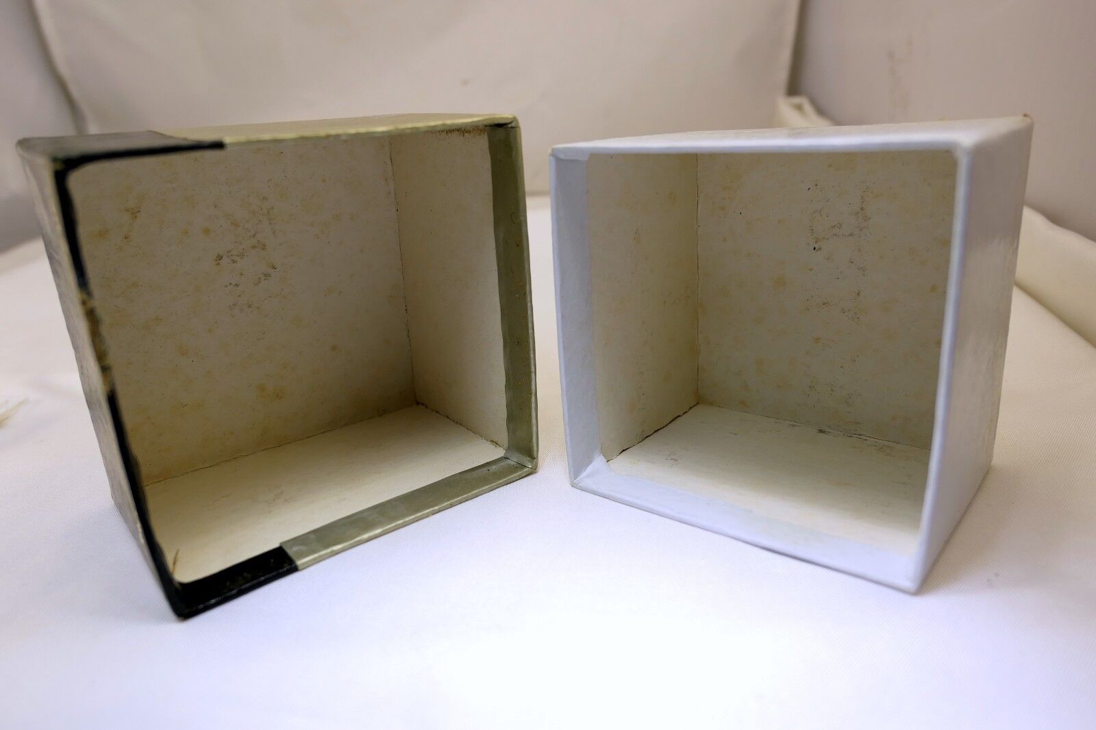 empty box for Mamiya TLR Mamiyaflex Lens Hood Model C