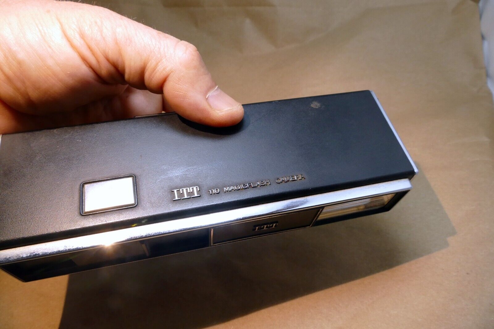 ITT 110 MagicFlash Camera - Vintage - Good condition