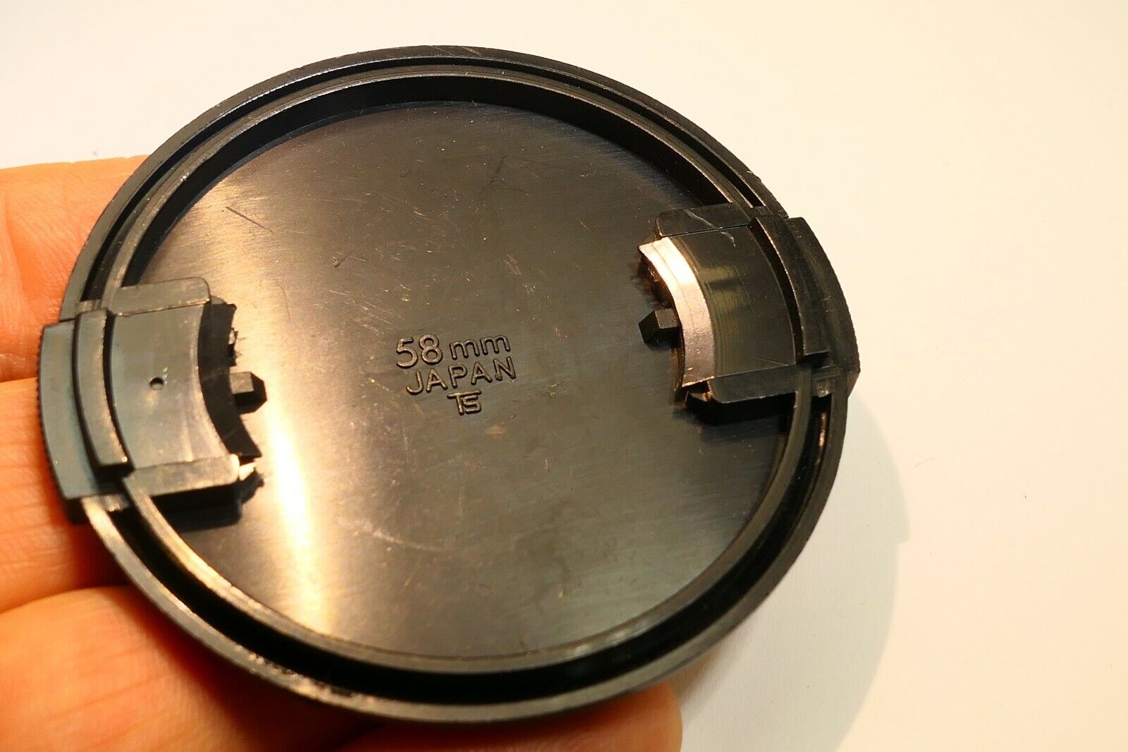 Tiffen 58mm snap on type Lens Front Cap made in Japan