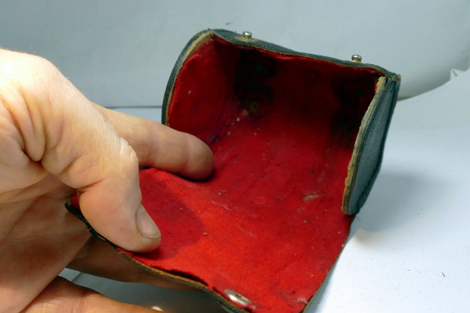 Vivitar Hard lens case 2.5X3.5" for 3X lens 28mm